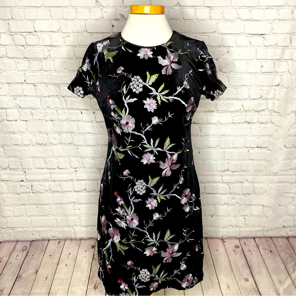 CALVIN KLEIN Floral Velvet Dress